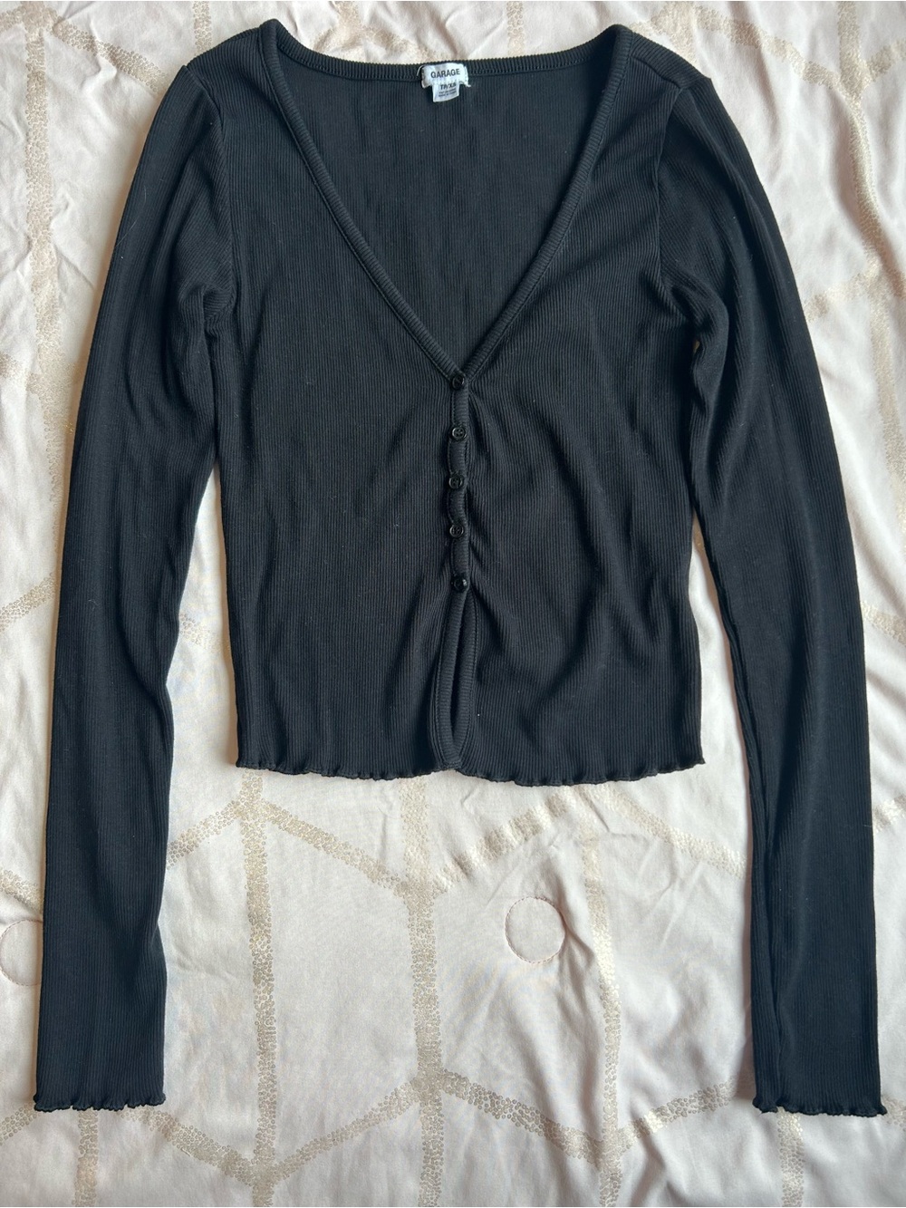 Garage Women's Black Ribbed Button-Front Long Sleeve Top